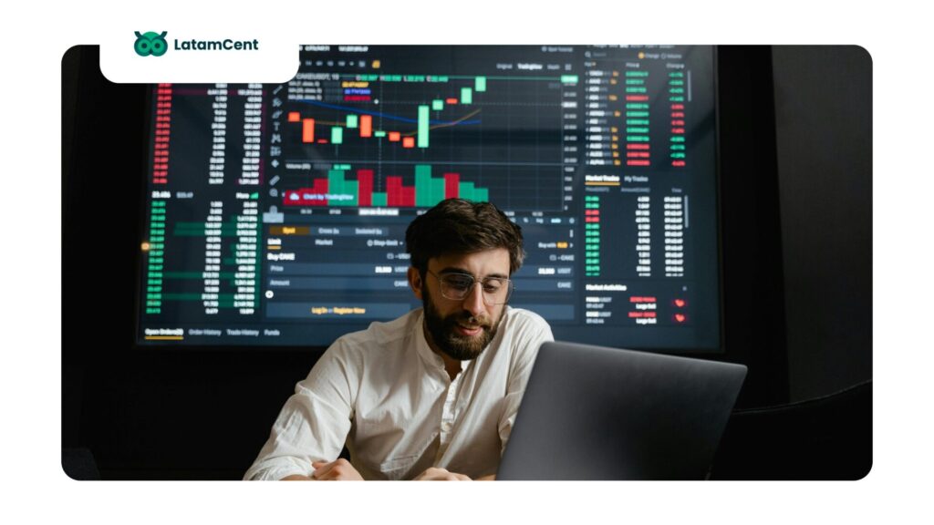 Five Types of Financial Compliance Analysts SaaS Startups Hire