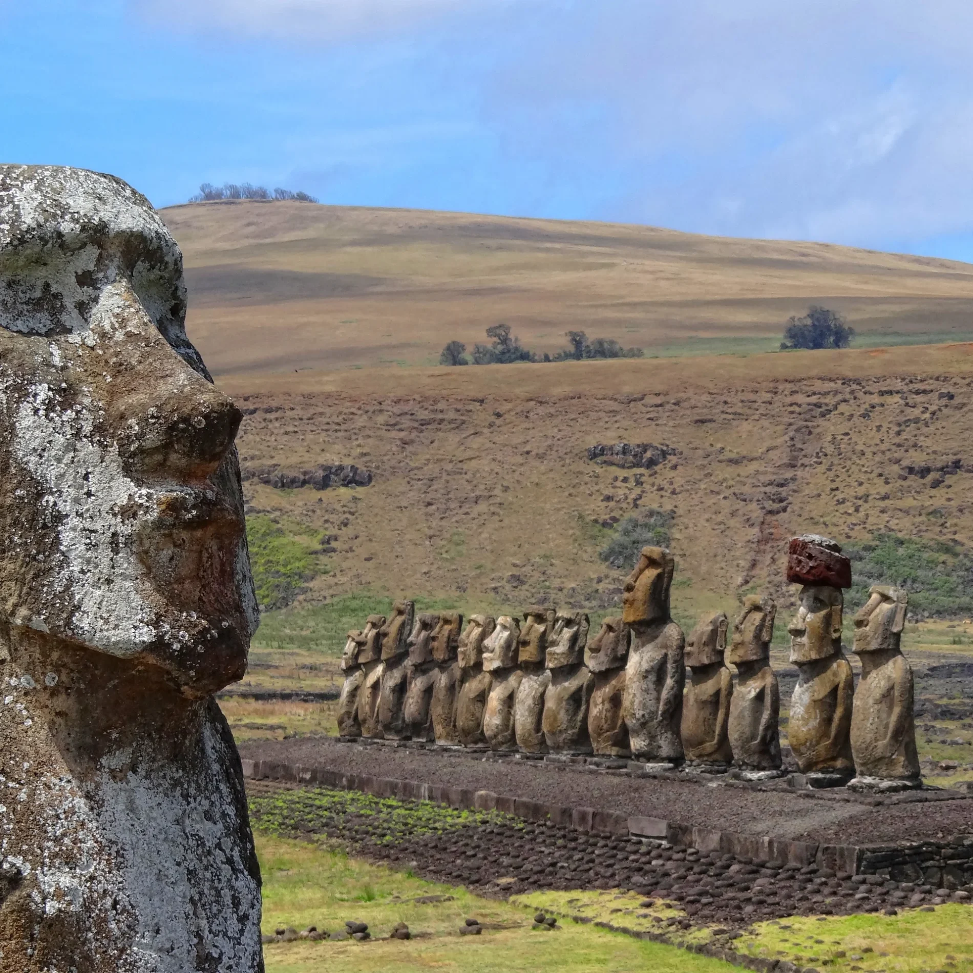 Moai statues at Ahu Tongariki, Easter Island, Chile Moai statues at Ahu Tongariki, Easter Island, Chile